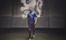 Uzi巅峰对决，西亚卡姆与70激战美国队分钟，败北胜负难料！